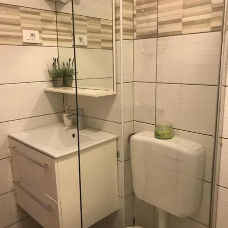 Morje Apartment *