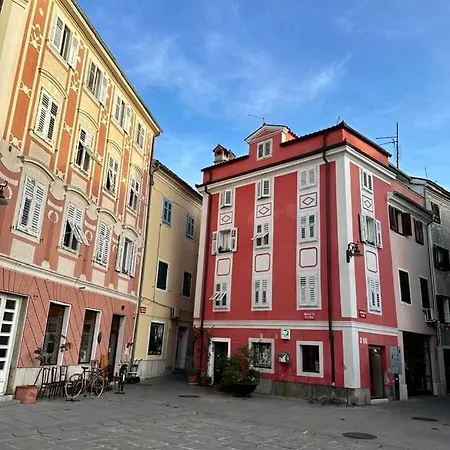 Morje Apartment *
